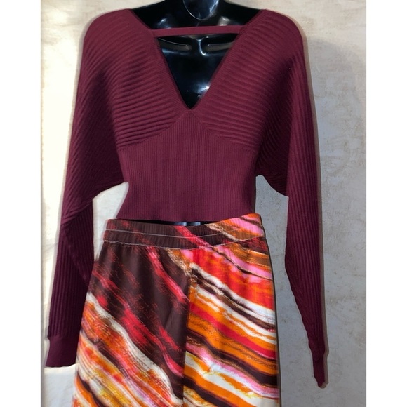 Windsor Feeling Cozy Ribbed Knit Long Sleeve Top - Picture 4 of 9